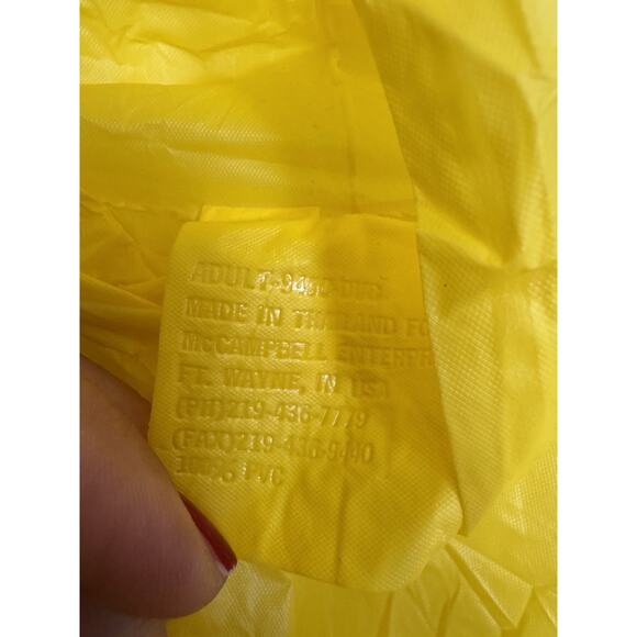 Disney Poncho Rain Coat Mickey Mouse Adult Yellow Florida Vintage One Size - Picture 3 of 4